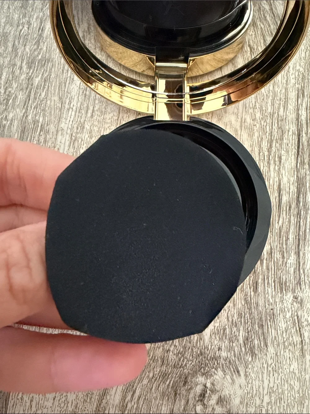 Yves Saint Laurent cushion foundation in ln1. New product